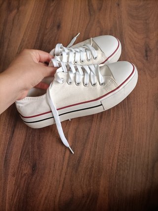 Bambas