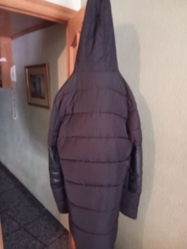 Chaquetón hombre acolchado con gorro