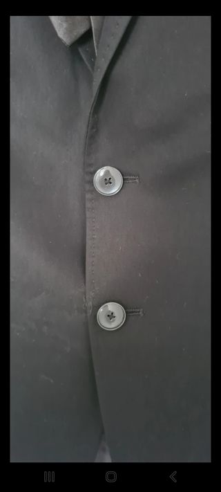 Traje negro+ 2 camisas Zara