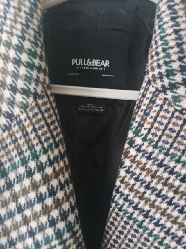 Abrigo largo de paño cuadros overside , está nuevo