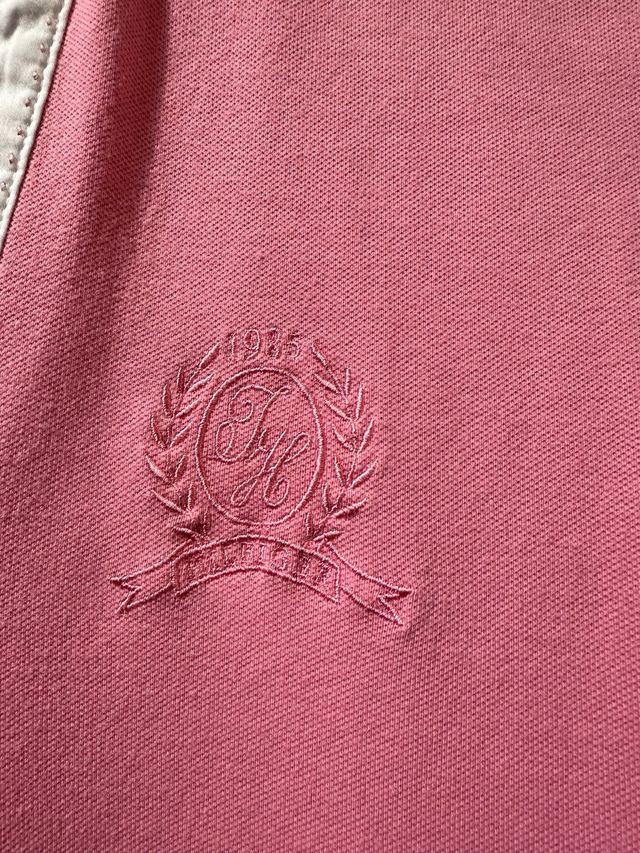 Polo rosa de Tommy Hilfiger