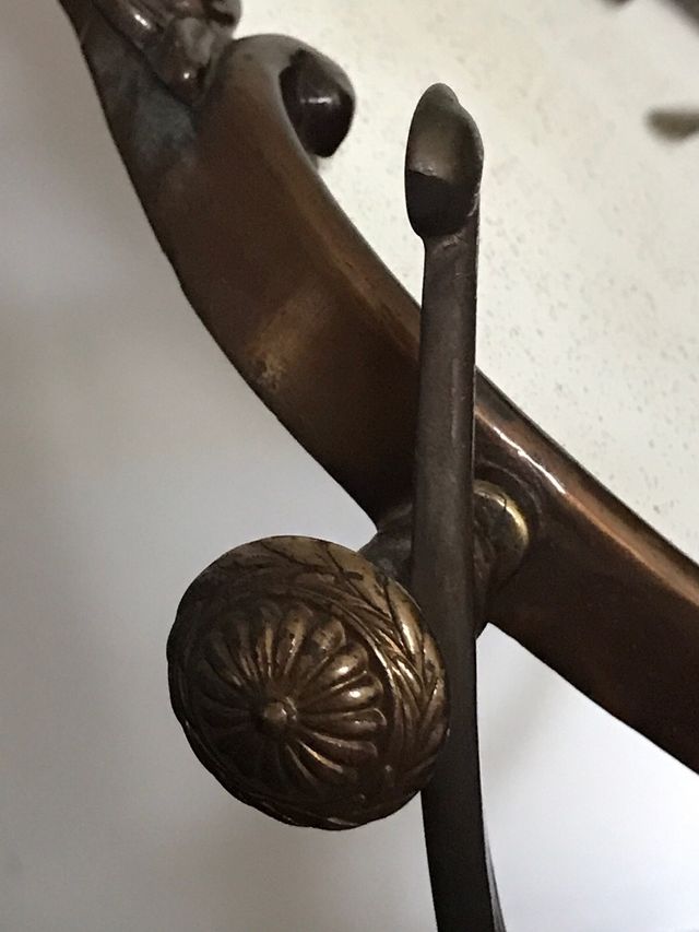 Specchio soprammobile inclinabile in ottone antico