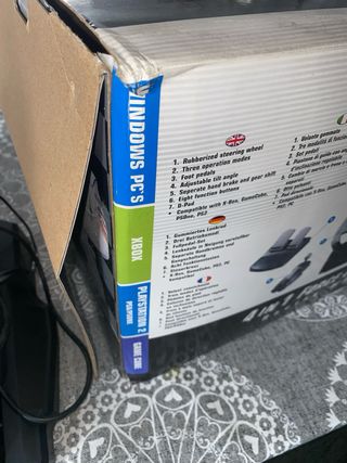 Volante gaming. 4in1 Force Feedback Racing wheel