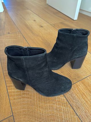 Botin ante negro tacon HAKEI