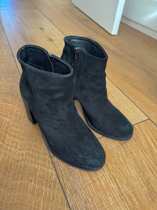 Botin ante negro tacon HAKEI