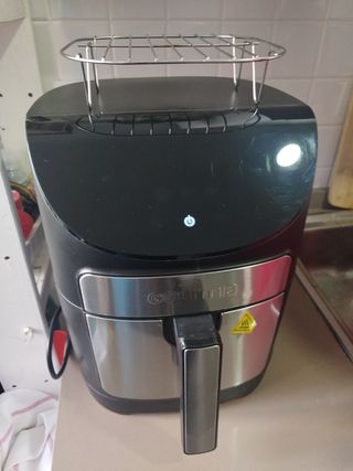 Freidora de aire muy nueva 6,6 litros