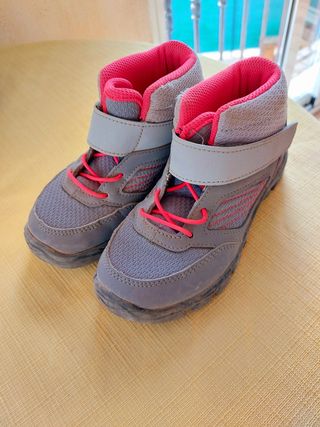 Botas montaña niña