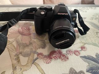 Camara de fotos reflex digital marca olympus