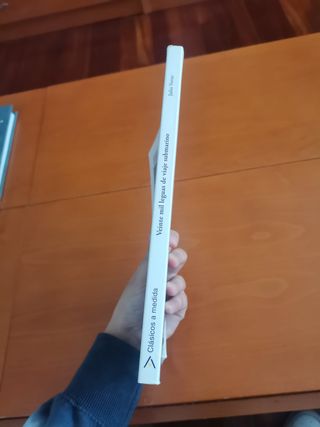 Libro "Veinte mil leguas de viaje submarino"