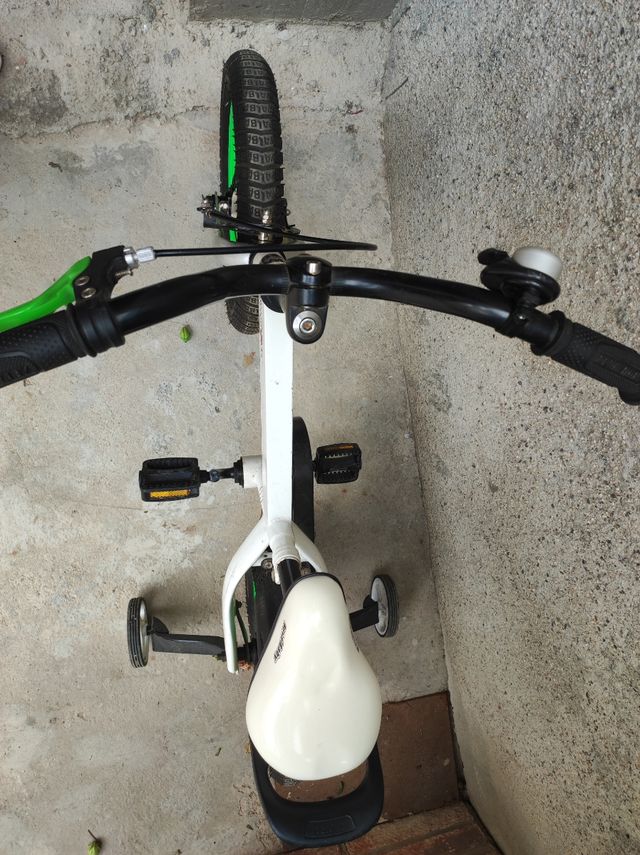 Bicicleta infantil ruedines royalbaby