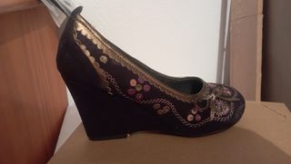 Zapatos de mujer cuña negros