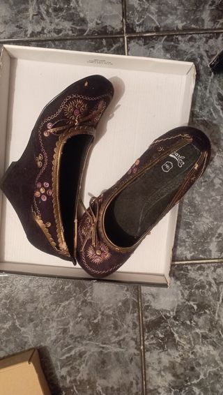 Zapatos de mujer cuña negros