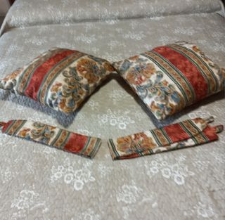 Conjunto de cortina y cojines