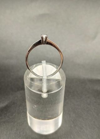 Anillo oro blanco con diamante