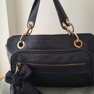 Bolso piel de Uterqüe