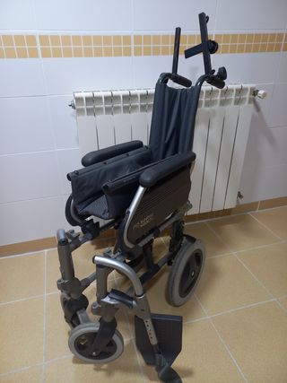 SILLA DE RUEDAS