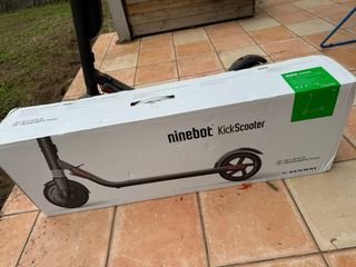 Patinete Ninebot kickscooter + bateria externa