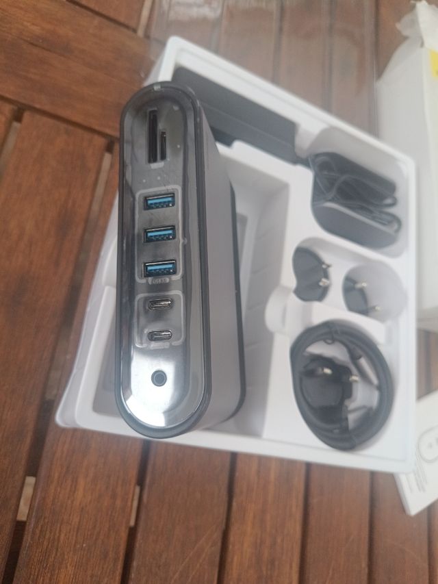 Baseus Stazione di Docking USB C 3 Monitor