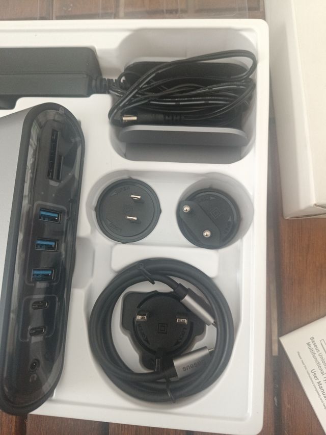 Baseus Stazione di Docking USB C 3 Monitor