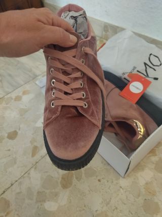 Zapatillas .