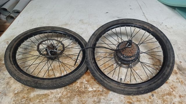 Ruedas de bicicleta eléctrica