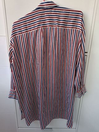 Bonita blusa larga de Zara