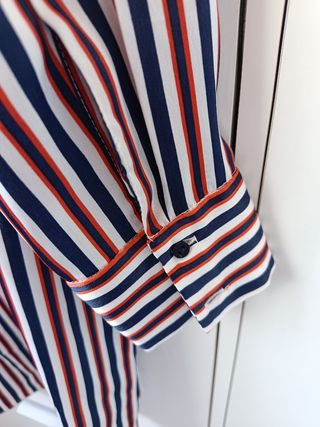 Bonita blusa larga de Zara