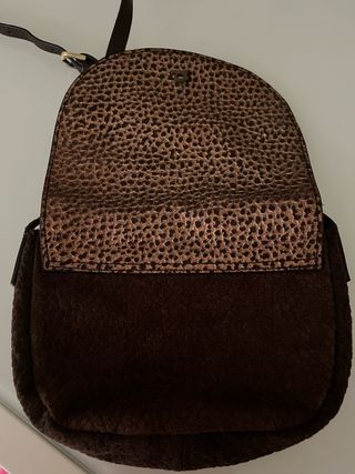 Bolso de cuero marron y dorado