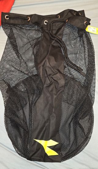 Bolsa DIADORA deportes acuáticos