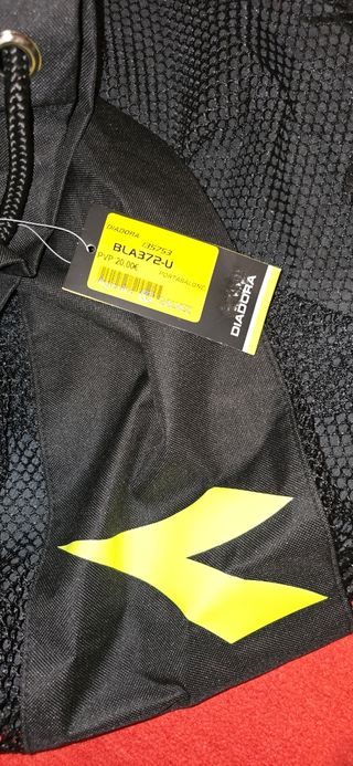 Bolsa DIADORA deportes acuáticos