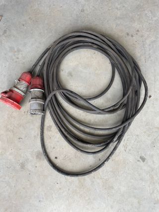 Alargador trifásico