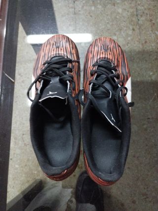Botas fútbol puma b