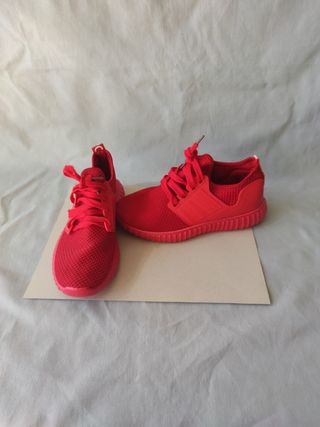 Zapatillas rojas T-37