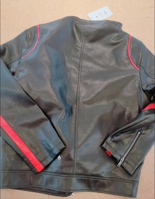 Bershka Cazadora racer. S, M, L y XL. NUEVA. New