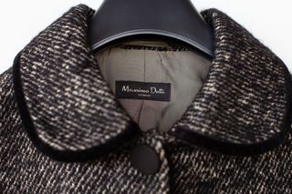 Blazer corta mezcla lana Massimo Dutti talla s