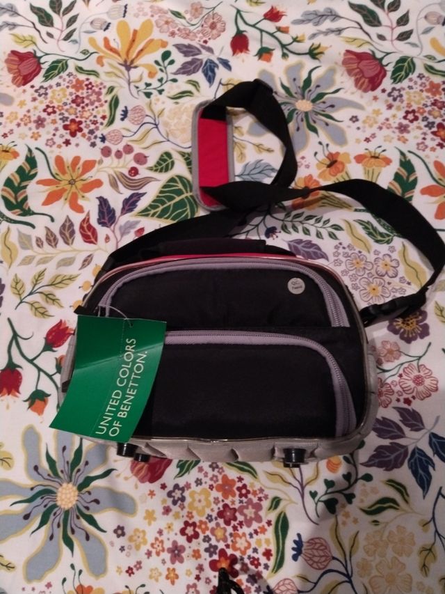 Bolsa Benetton cámara fotos