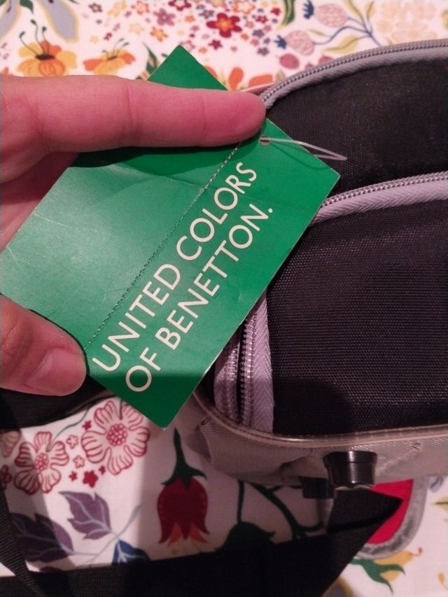 Bolsa Benetton cámara fotos