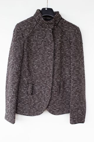 Blazer corta cinturón Zara talla s