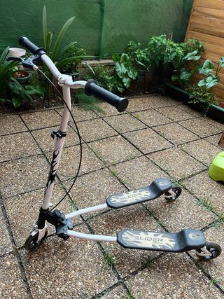 Patinete para niños/as regulable