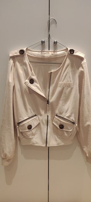 Cazadora entretiempo