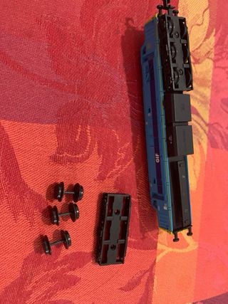 Locomotora tren miniatura estática