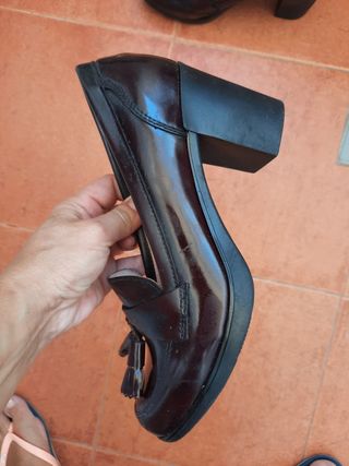 Zapatos piel tacón Castellanísimos color vino