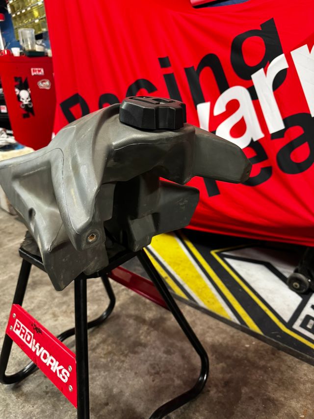 serbatoio husqvarna sm wre 125