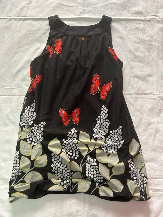 Vestido corto sin mangas de Pepper Tree