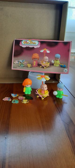 Pin y Pon. Cochecito con niño