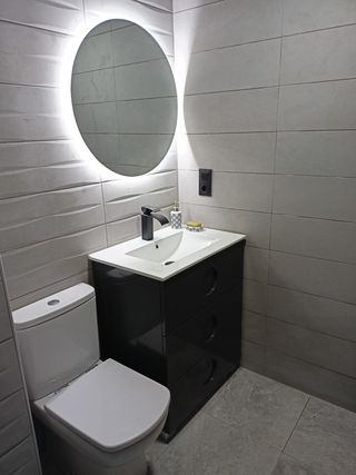 reforma de baños desde 1900€ mano de obra.consulte