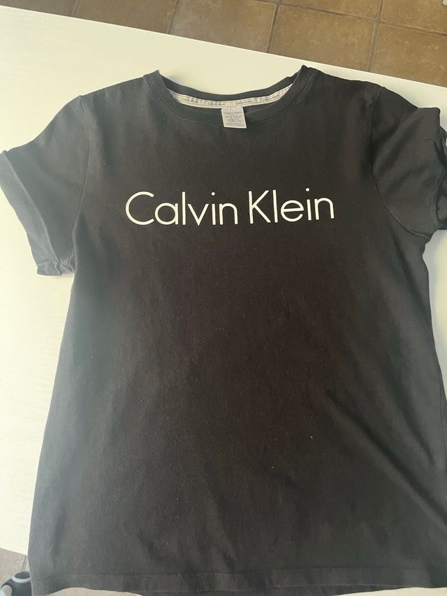 Camiseta negra Calvin Klein talla XS