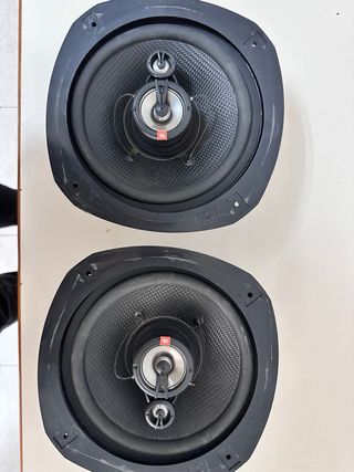 Altavoces JBL 8” 8 vías