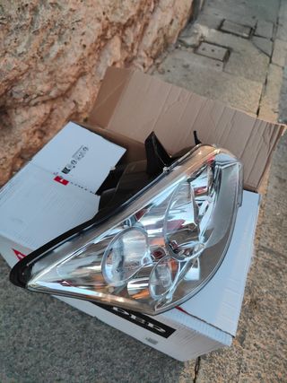 Faro xenon (copiloto) Mercedes Vito 2012