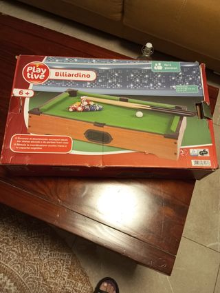 Mesa de billar de madera